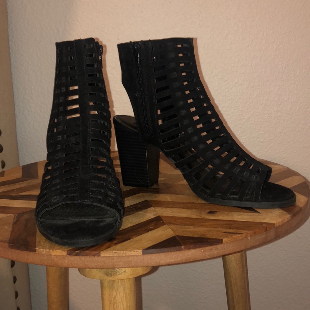 Forever 21 black heel sandal